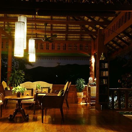 Hotel Khum Lanna Phrao Esterno foto